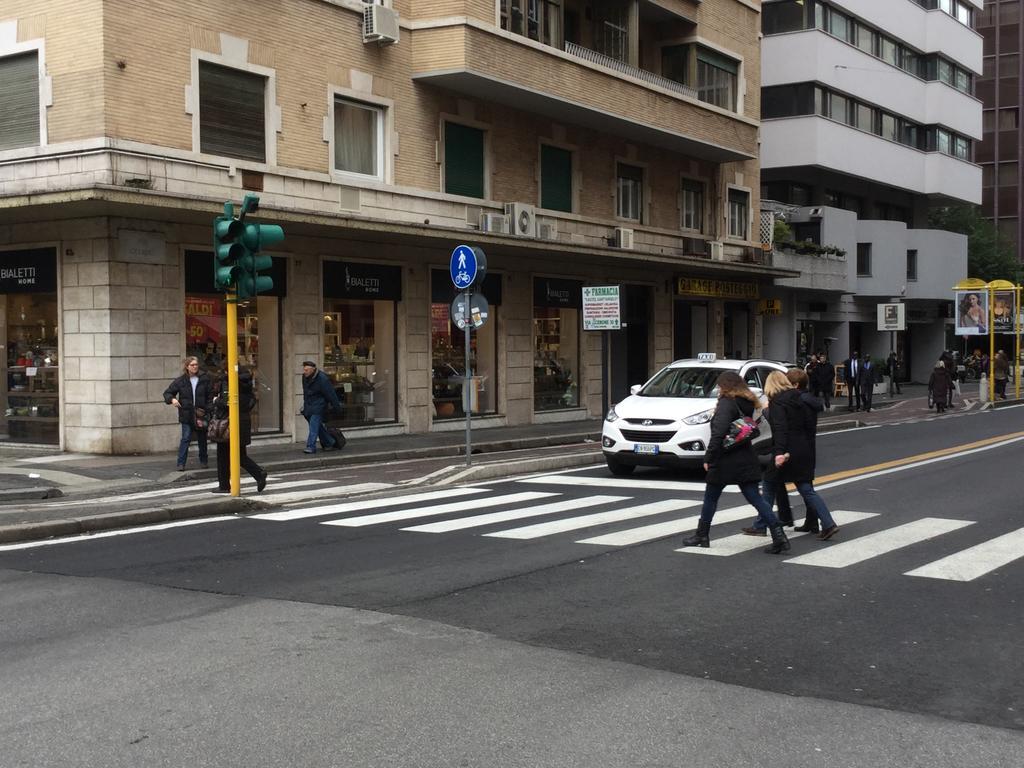 Vatican Armony Suites Roma Exterior foto